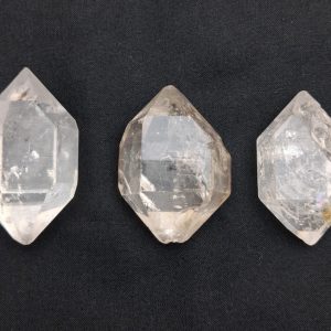 Quarzi ialini biterminati con bolla d’acqua- quarzi maestri