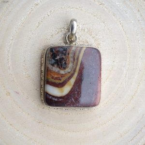 Pendente in Mookaite con montatura in argento