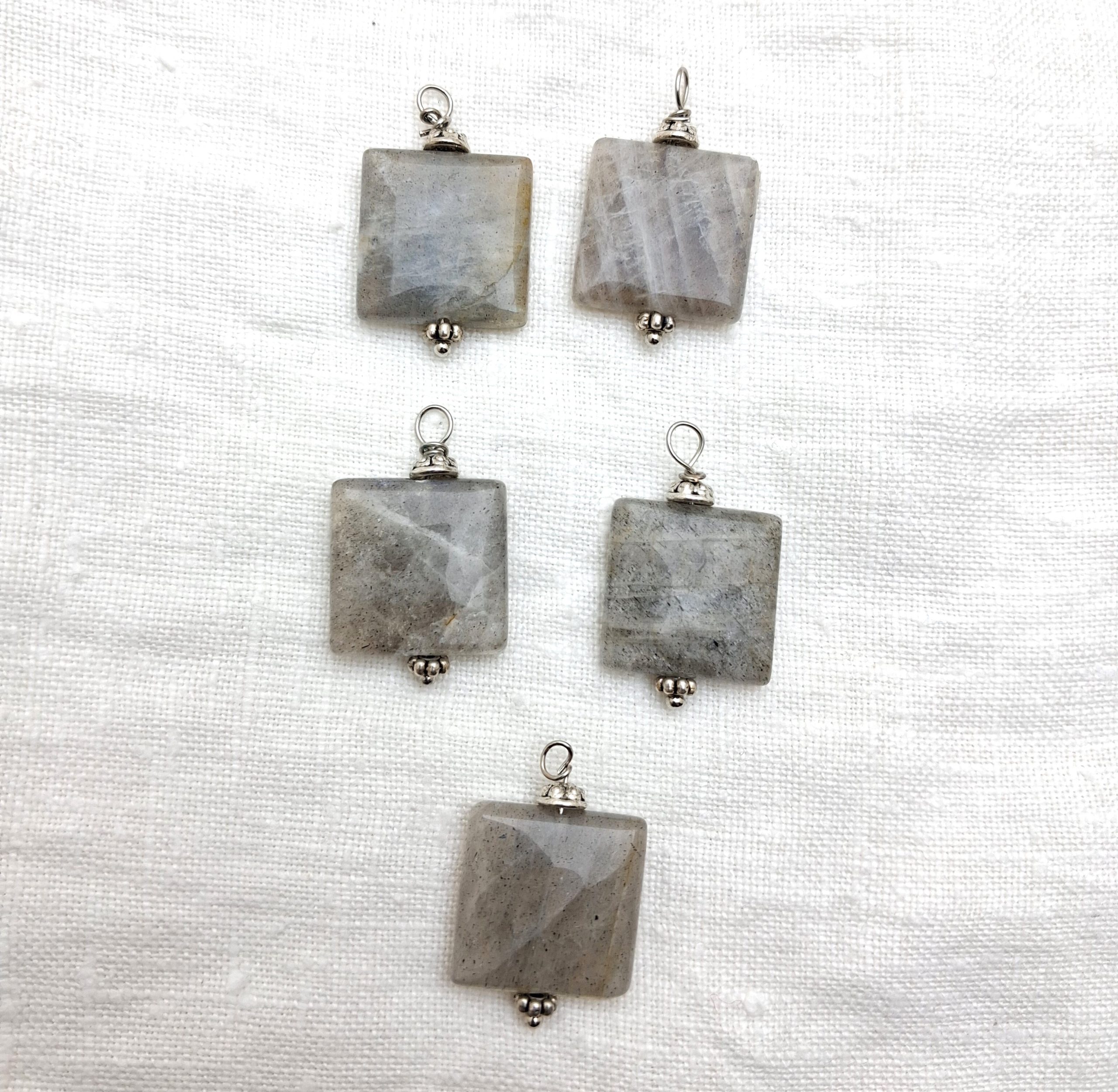 Pendenti Labradorite quadrato schiacciato