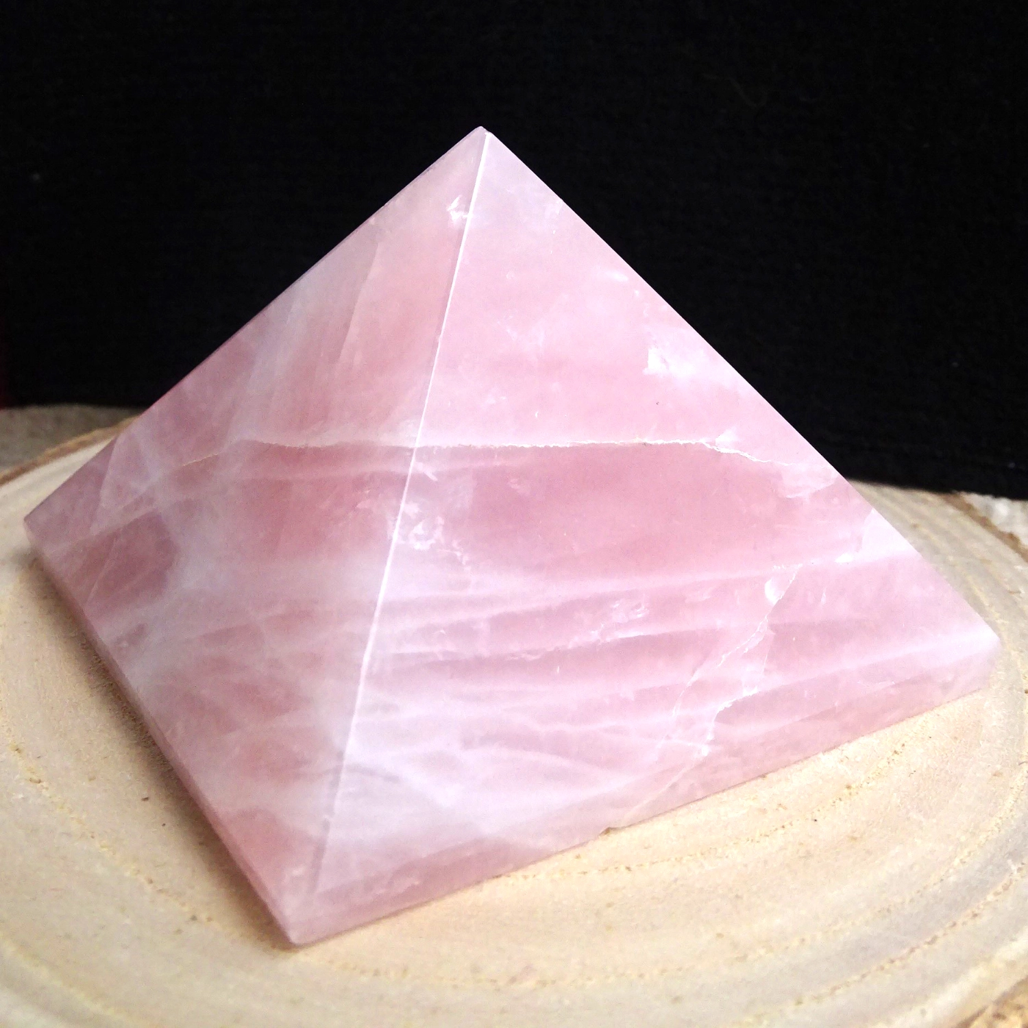 Piramide Quarzo rosa base 6x6 cm, altezza 5 cm