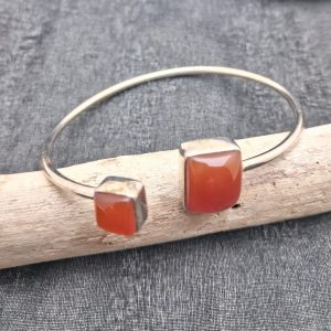 Bracciale Corniola montatura rigida in argento