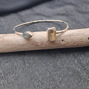 Bracciale Labradorite montatura rigida in argento