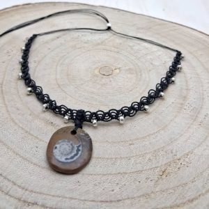 collana con Ammonite modello choker