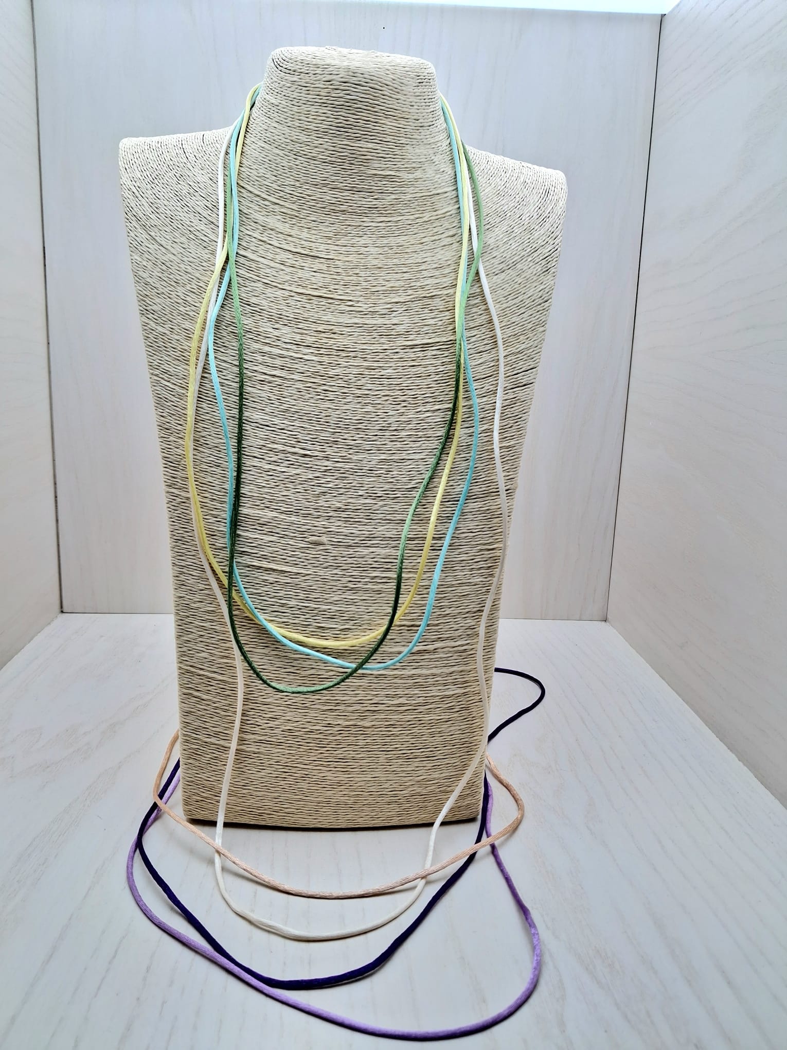 Collarino in raso