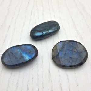 Labradorite taglio palm stone