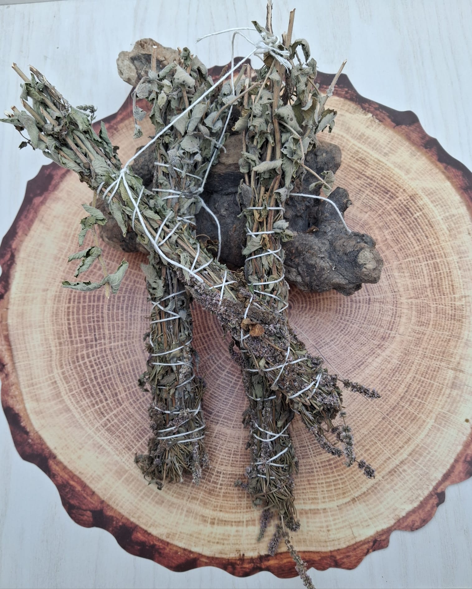 smudge di menta e rosmarino