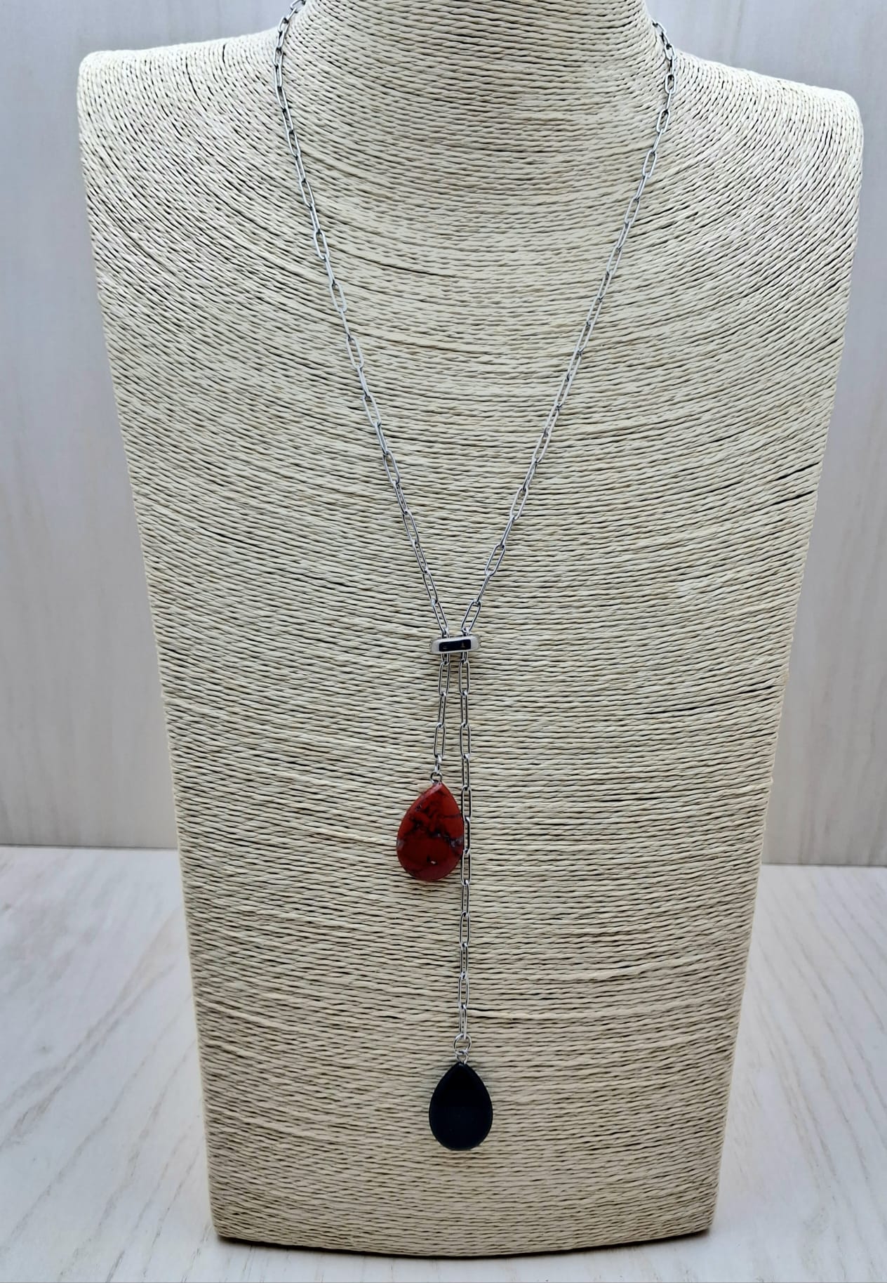 collana saliscendi con Tormalina nera e Diaspro rosso