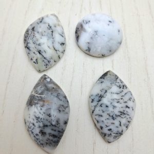 Opale dendritica cabochon