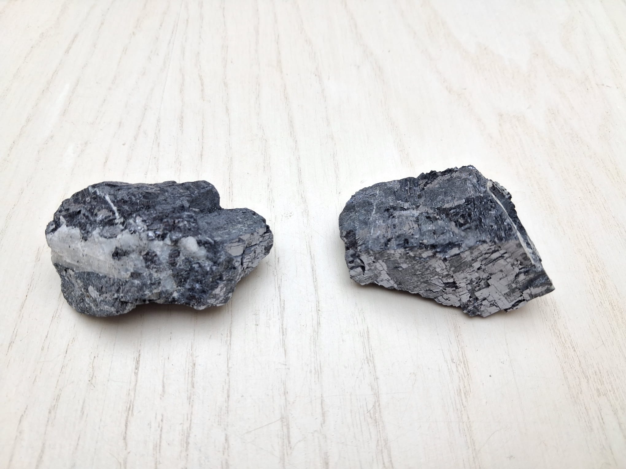 Galena grezza